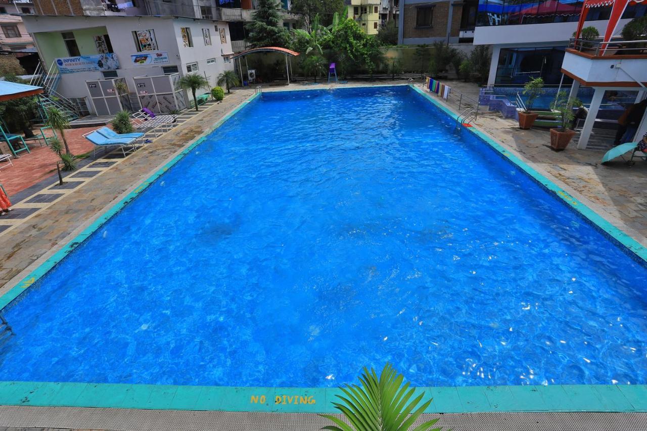 Oyo 591 Hotel Blue Moon Dharampur Exterior foto