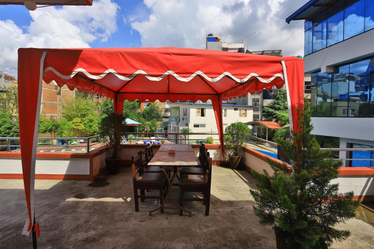 Oyo 591 Hotel Blue Moon Dharampur Exterior foto